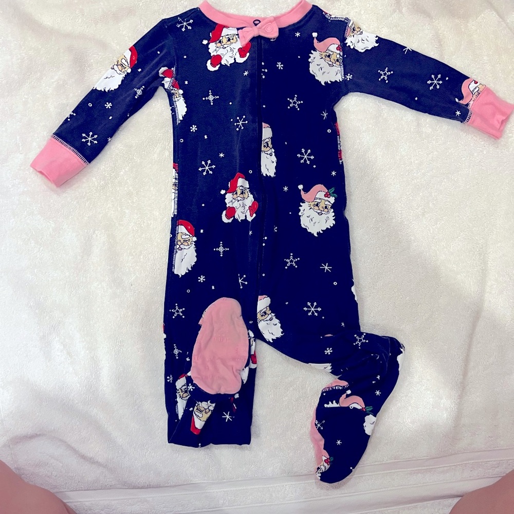 TBBC Noelle’s Night Night- Dear Santa with Hamptons Hot Pink (footed)